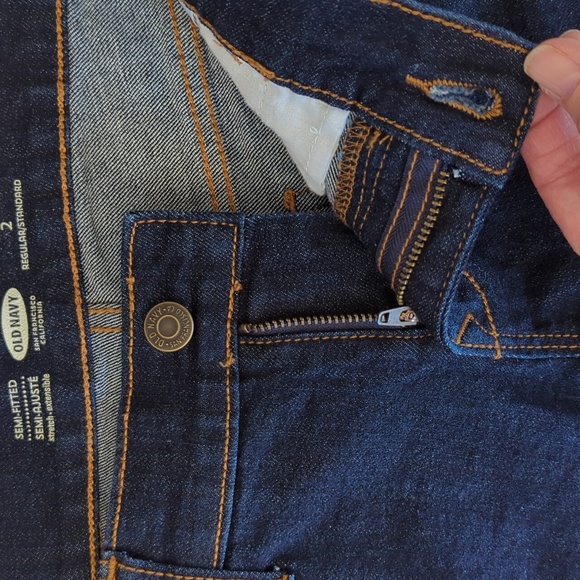 Old Navy Semi-Fitted Stretch Extensible Cuff Jean Shorts 2R Blue - Picture 7 of 16